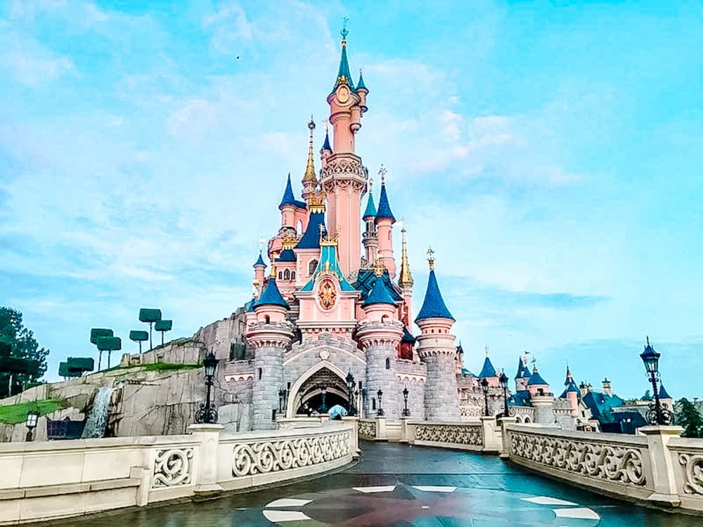 A stunning view of Sleeping Beauty’s Castle, perfect for exploring Disneyland Paris 2 parks in 1 day adventure.