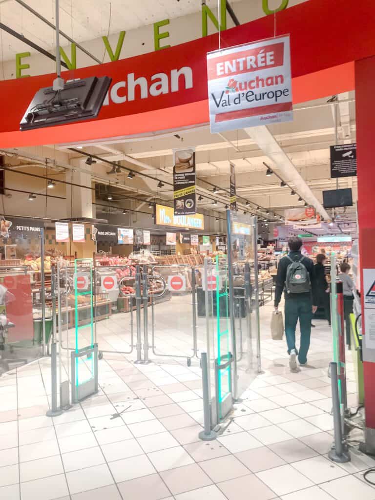 The entrence to Auchan Val d'Europe. Inside is a huge bakery