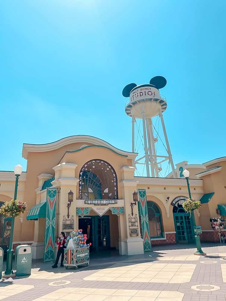 The Earful Tower towers above on a blue sky day. Walt Disney Studios might be your first choice on the strategy for Extra Magic Time Disneyland Paris. This might be because you enjoy rollercoasters and a movie magic vibe.