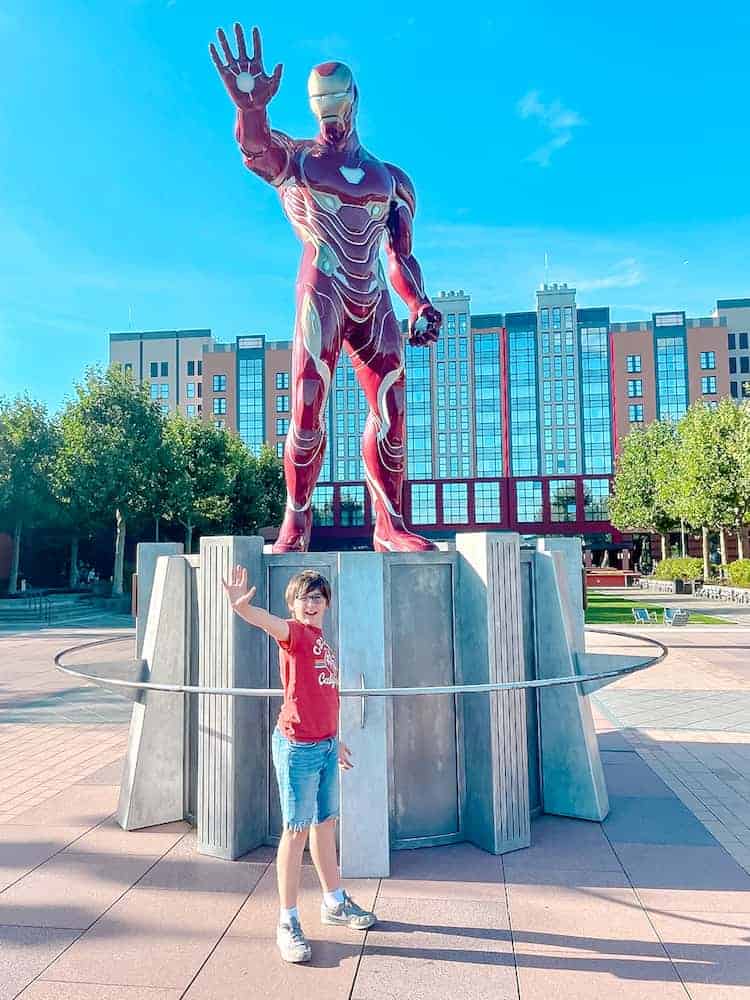 Your first stop on a 4 nights 5 days in Disneyland Paris itinerary is Disney Village where this incredible Iron Man Statue greets guest heroically