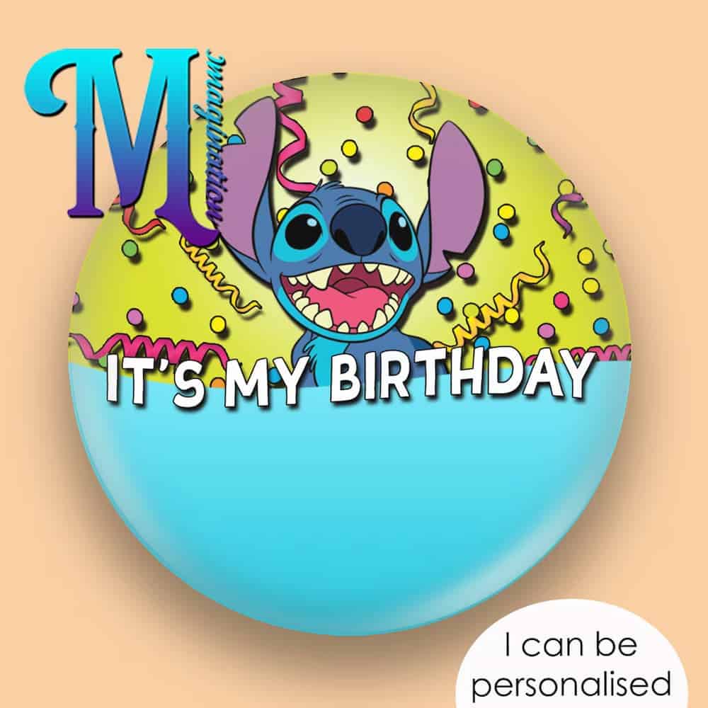 Custom Stitch “It’s My Birthday” badge with confetti background, a fun personalised option for birthdays at Disneyland Paris