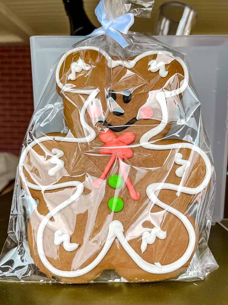 Gingerbread Mickey cookie sold at Disneyland Paris during the Christmas season, one of the most popular festive treats in December.