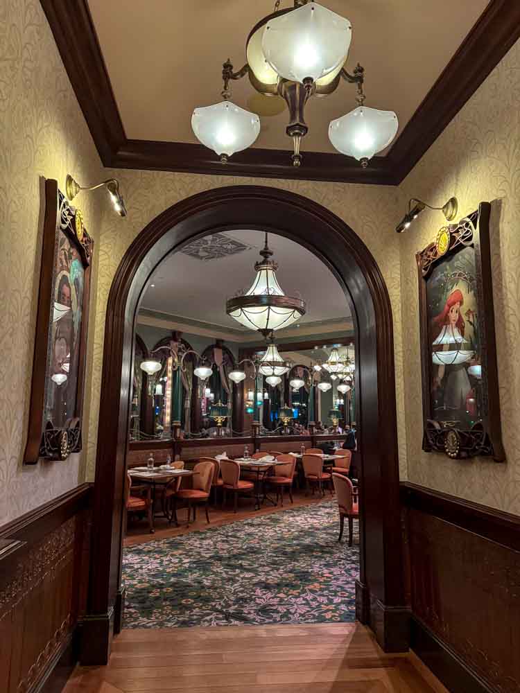 Entrance archway leading into Regal View Restaurant dining room at Disneyland Paris