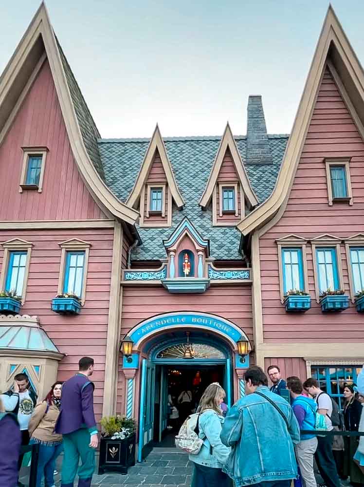 Arendelle Boutique in World of Frozen, Disney Adventure World part of Disneyland Paris merchandise guide 2026